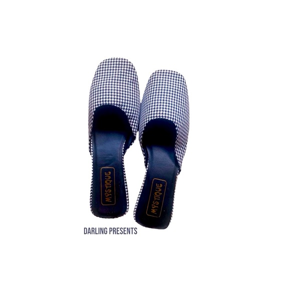 MYSTIQUE HOUNDSTOOTH MULES SLIPPERS WOMEN COLOR BLACK & WHITE SIZE 7 - Picture 1 of 4